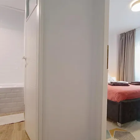 Mid-term Racadau Apartment
