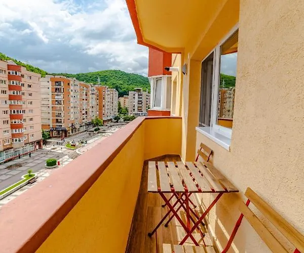 Apartment Mid-term Racadau